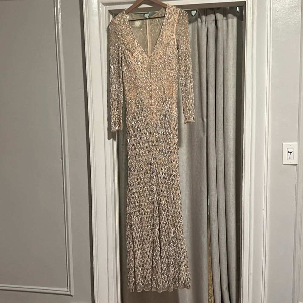 Size 8 long dress, long sleeved